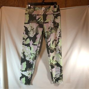 Calvin Klein Performance NWT green/pink flower print yoga pants 7/8 tight